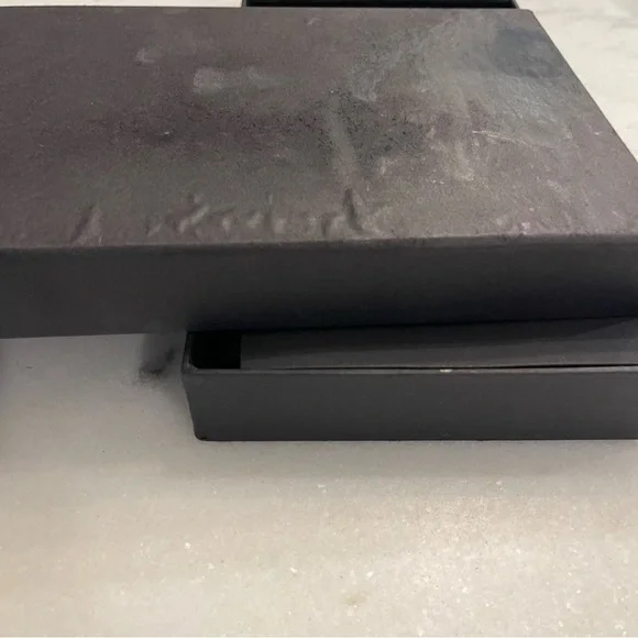 NWOT Tumi Modernist Black Leather Ultimate Travel Organizer Passport Wallet HTF - Picture 9 of 9